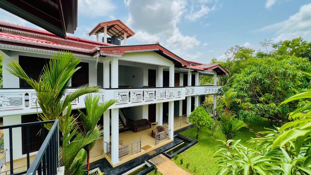 Sigiriya Sun Shine Villa Exterior
